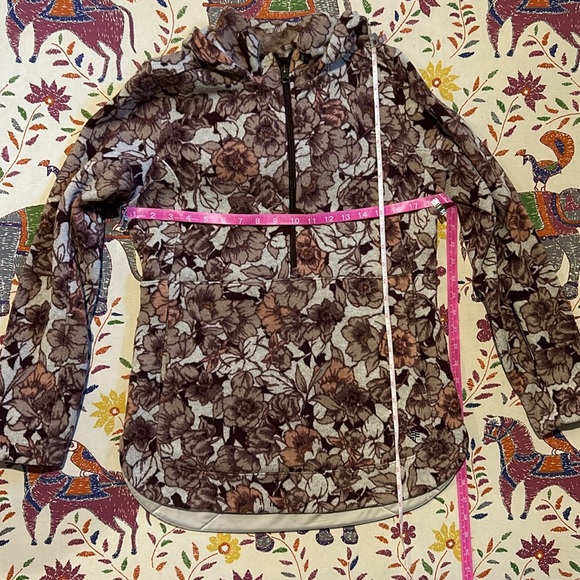 Royal Robbins Sentinel Peak Hoodie size M floral pockets flattering silhouette - Picture 15 of 16